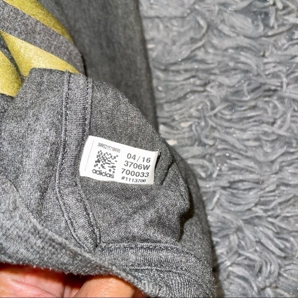 🎉❗️HOST PICK❗️🎉Adidas NWOT T-Shirt Ladies Athletic Go To Tee - Picture 4 of 5